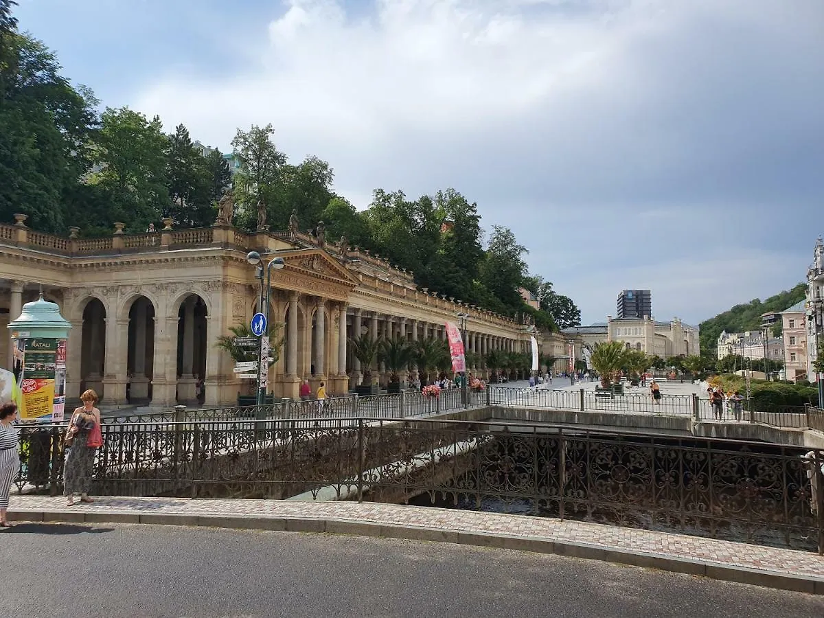 Madonna Apartments Karlovy Vary 0*,